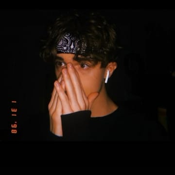 Chuyên gia tài chính